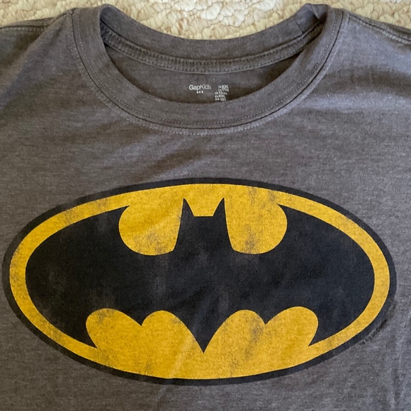 GAP KIDS shorts and Batman tshirt XXL - Picture 2 of 4